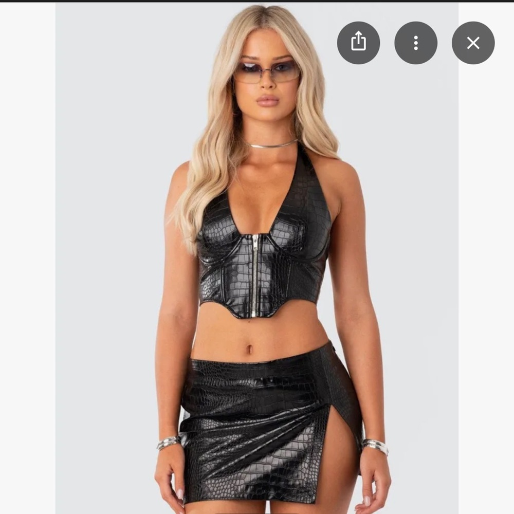 Editked black top